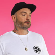 Charger l'image dans la galerie, doberman tshirt samourai