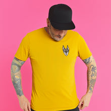 Lade das Bild in den Galerie-Viewer, doberman tshirt ocre dobhead
