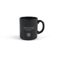 Load image into Gallery viewer, mug noir doberman

