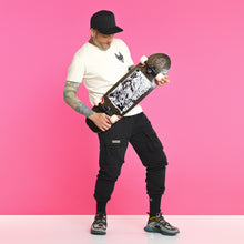 Lade das Bild in den Galerie-Viewer, skateboard doberman samurise31
